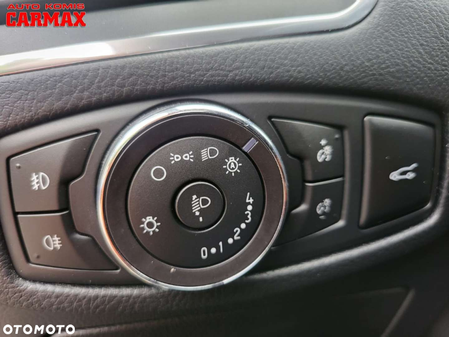 Ford S-Max - 22