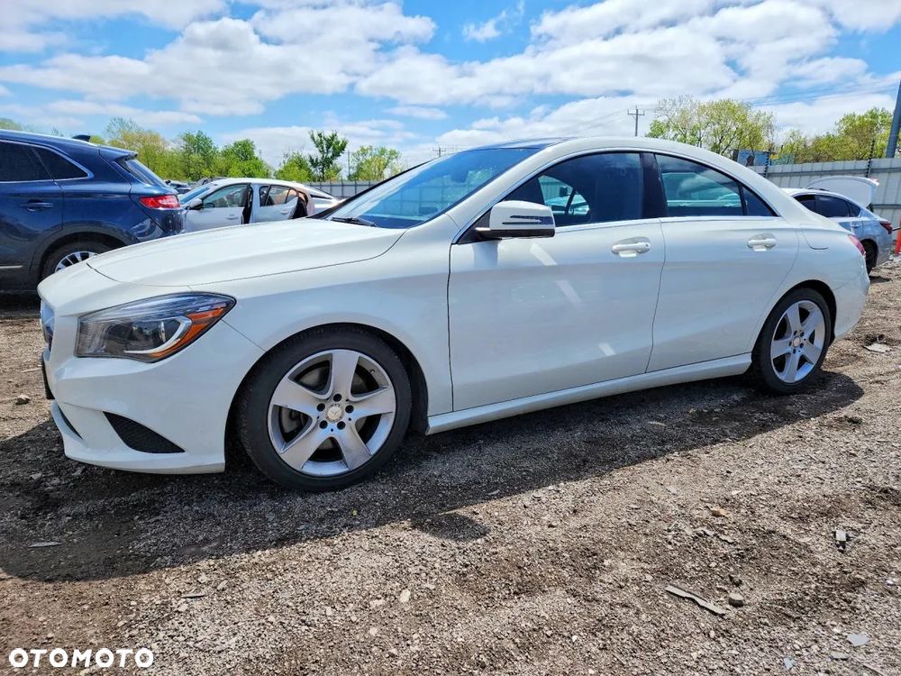 Mercedes-Benz CLA 250 4Matic 7G-DCT - 2