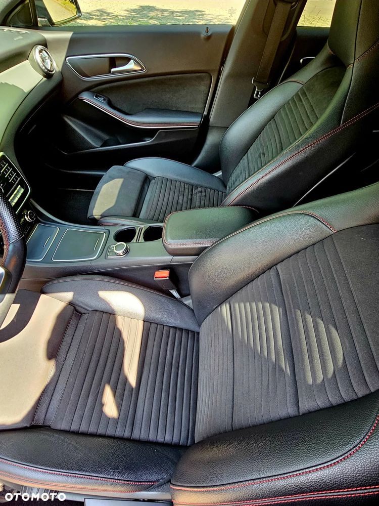 Mercedes-Benz CLA 200 7G-DCT AMG Line - 6