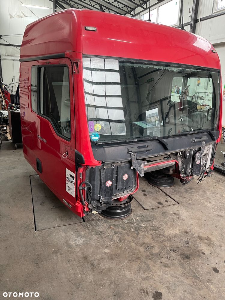 MAN TGX XXL EURO 6 2018 rok KABINA AUTOMAT - 2