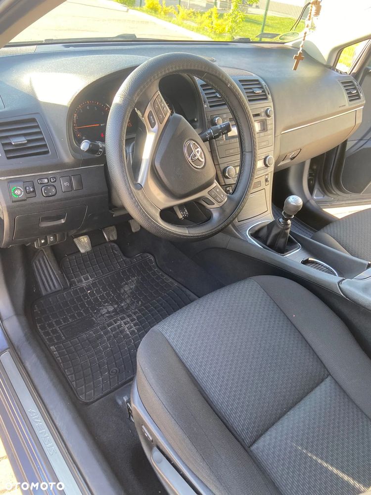 Toyota Avensis Touring Sports 1.8 Comfort - 9
