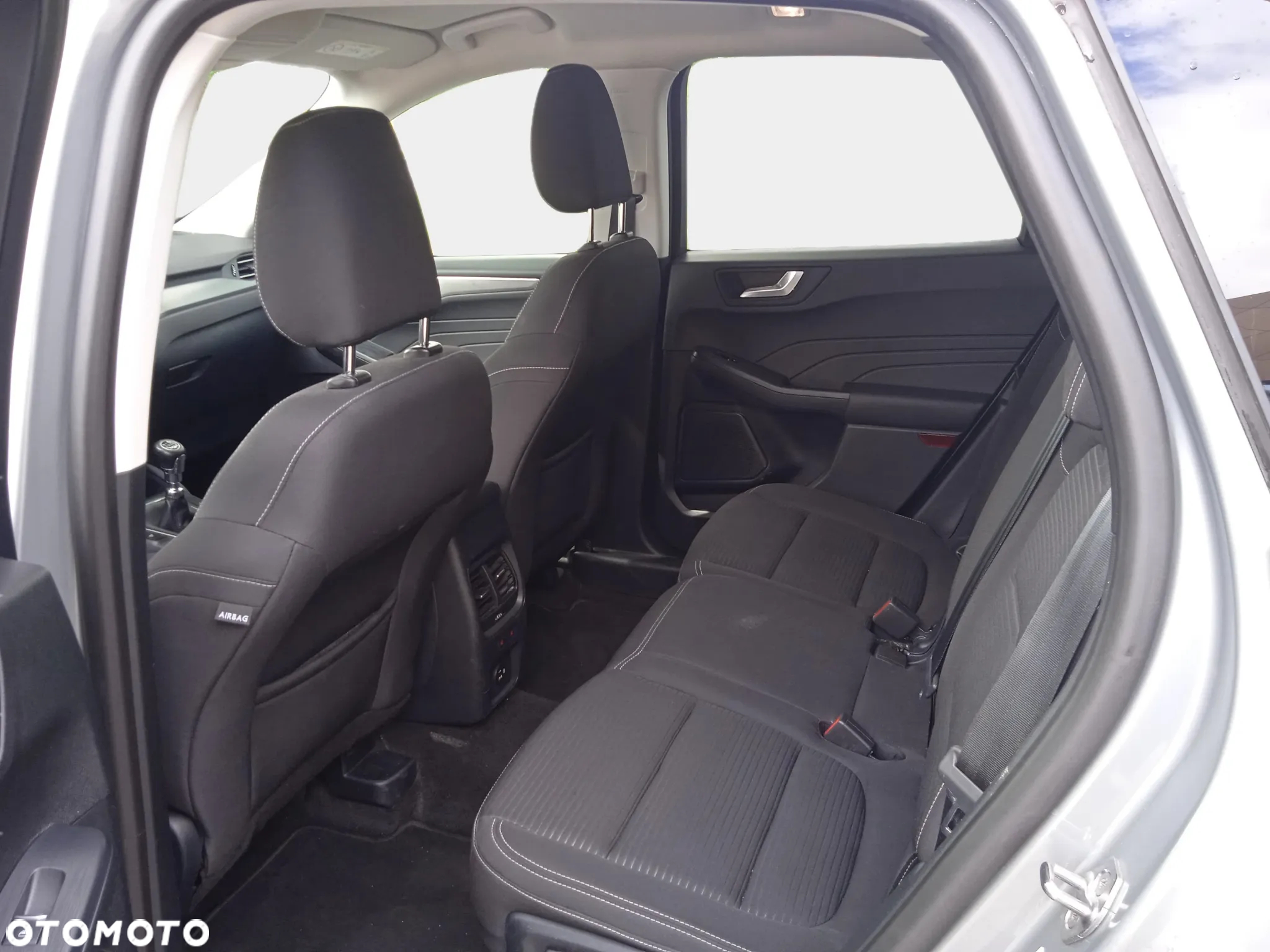 Ford Kuga 1.5 EcoBoost FWD Titanium - 28