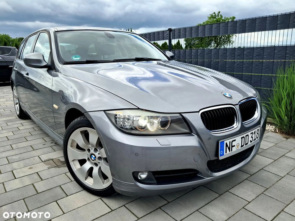 BMW Seria 3 318d DPF Edition Sport - 1