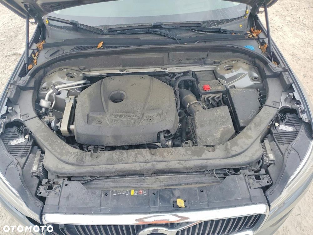 Volvo XC 60 T5 AWD Geartronic Momentum - 11