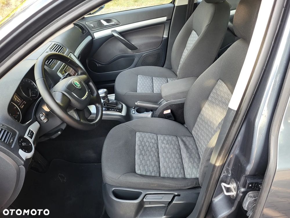 Skoda Octavia 1.4 TSI DSG Elegance - 9