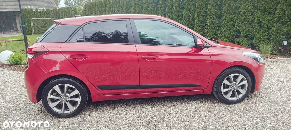 Hyundai i20 blue 1.2 YES Gold - 16