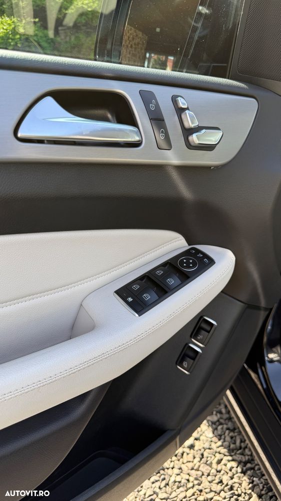 Mercedes-Benz GLE - 10
