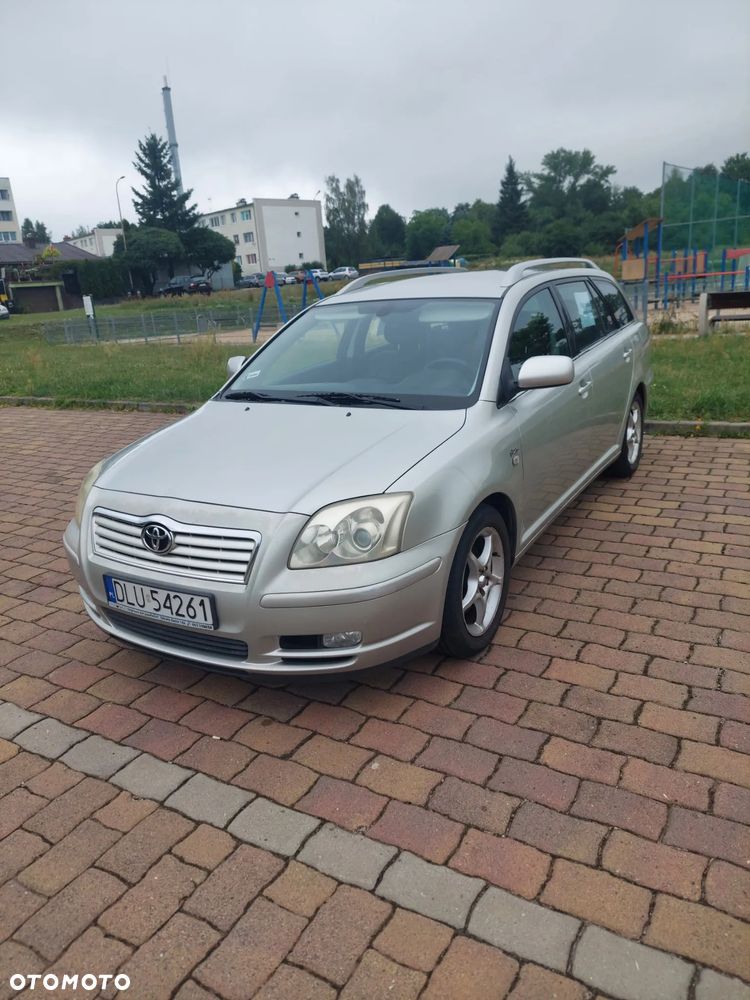 Toyota Avensis 2.0 D-4D High - 1
