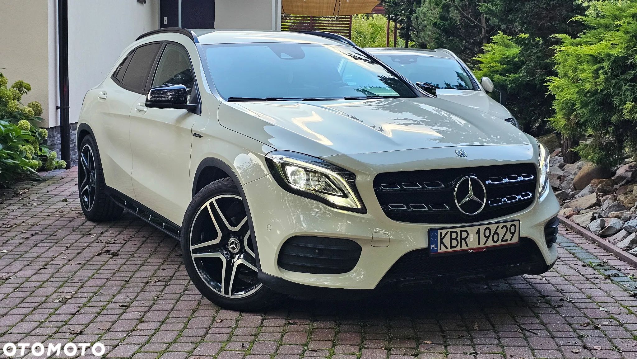 Mercedes-Benz GLA 200 d 7G-DCT AMG Line - 1