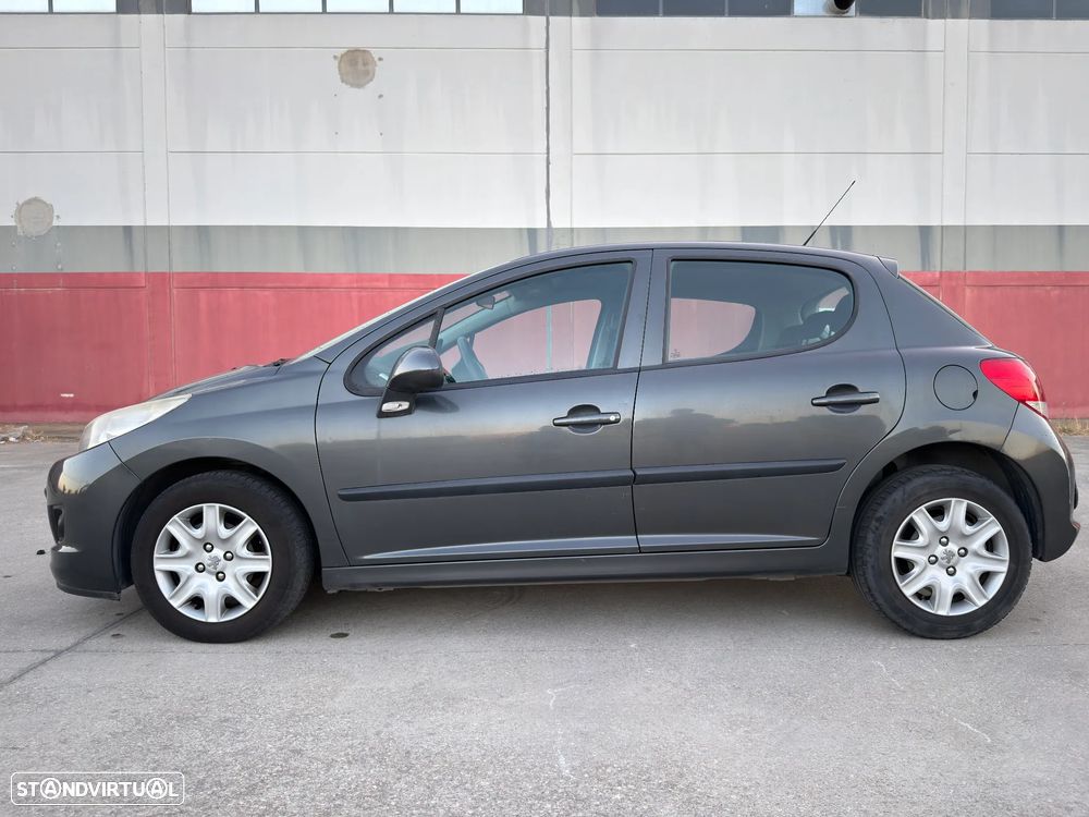 Peugeot 207 - 9