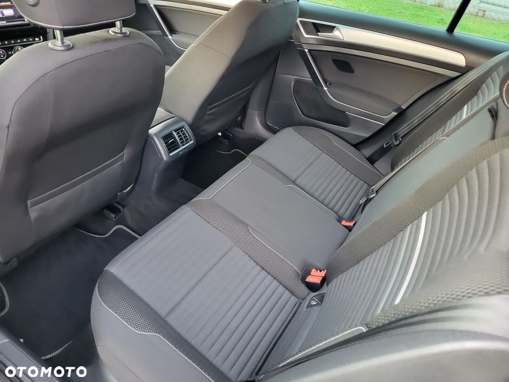 Volkswagen Golf Variant 2.0 TDI BlueMotion Technology Cup - 23
