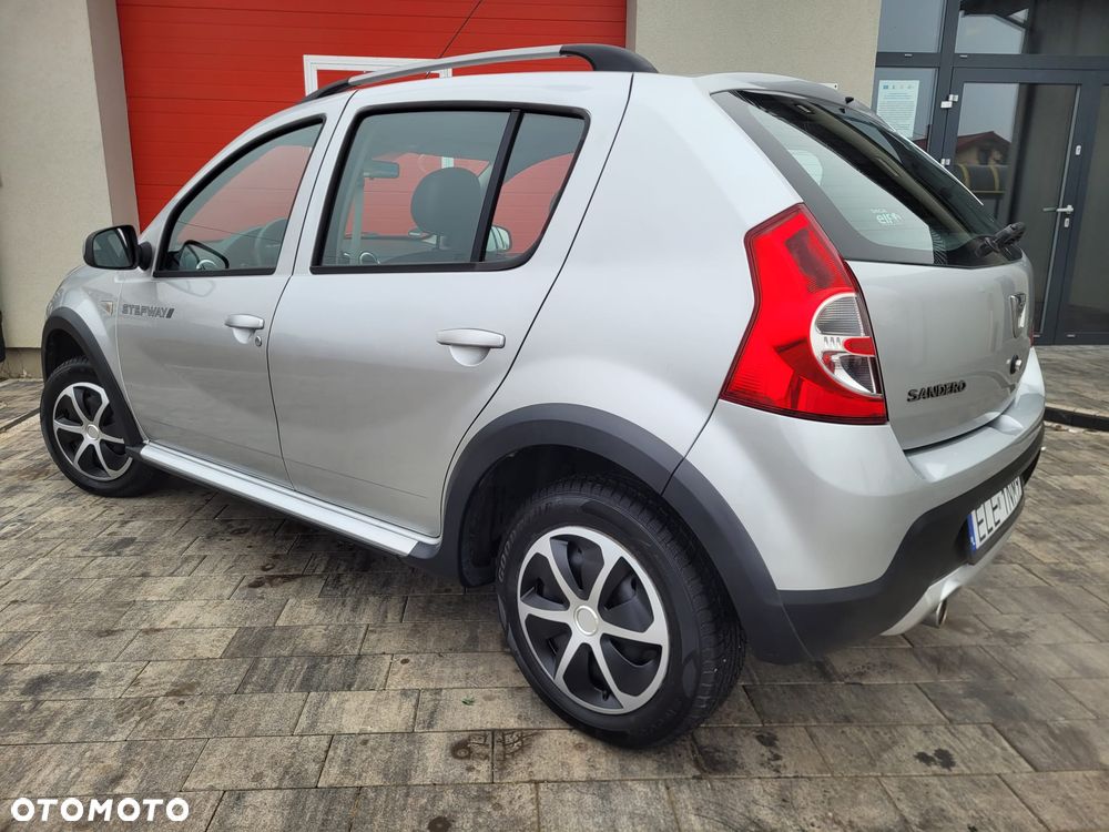 Dacia Sandero Stepway2 1.6 - 11