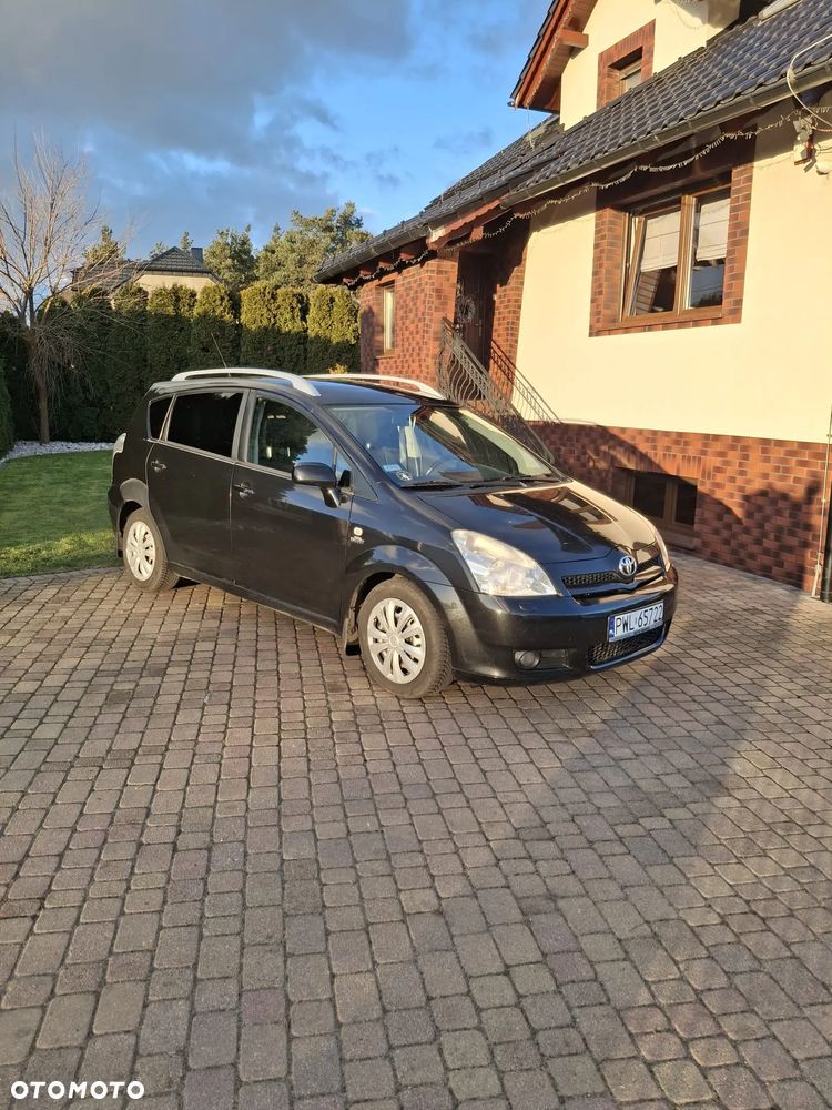 Toyota Corolla Verso - 1