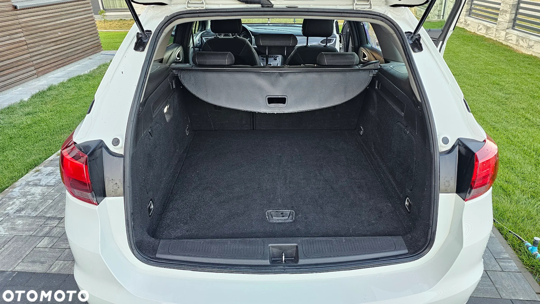 Opel Astra IV 1.6 CDTI Enjoy - 9