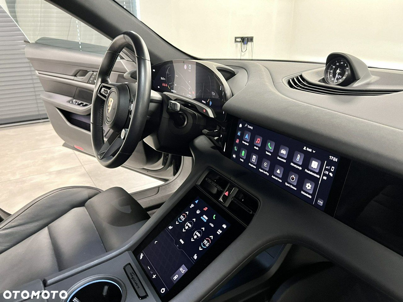 Porsche Taycan Sport Turismo Performance Plus - 25