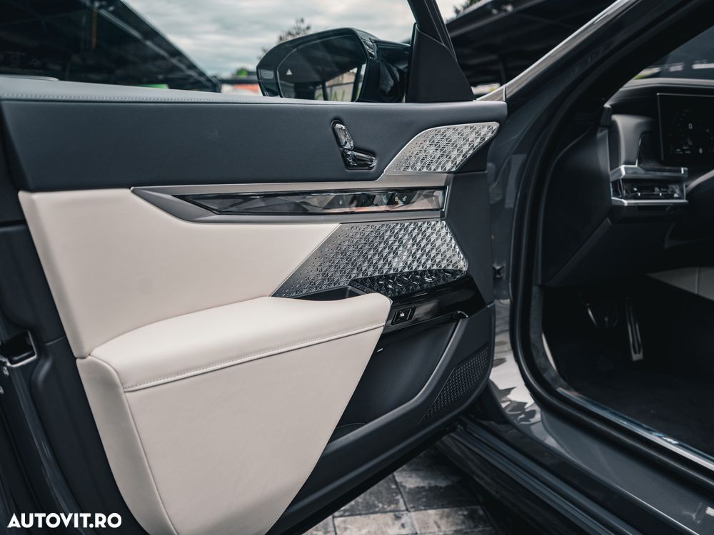 BMW M7 M760e xDrive AT PHEV - 26