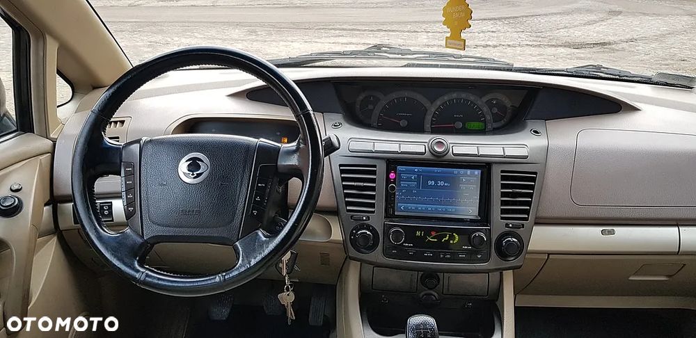 SsangYong/KGM Rodius 270 Xdi Elegance - 18
