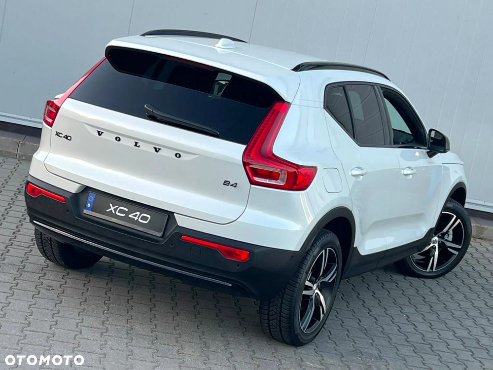 Volvo XC 40 B4 Plus Bright - 8