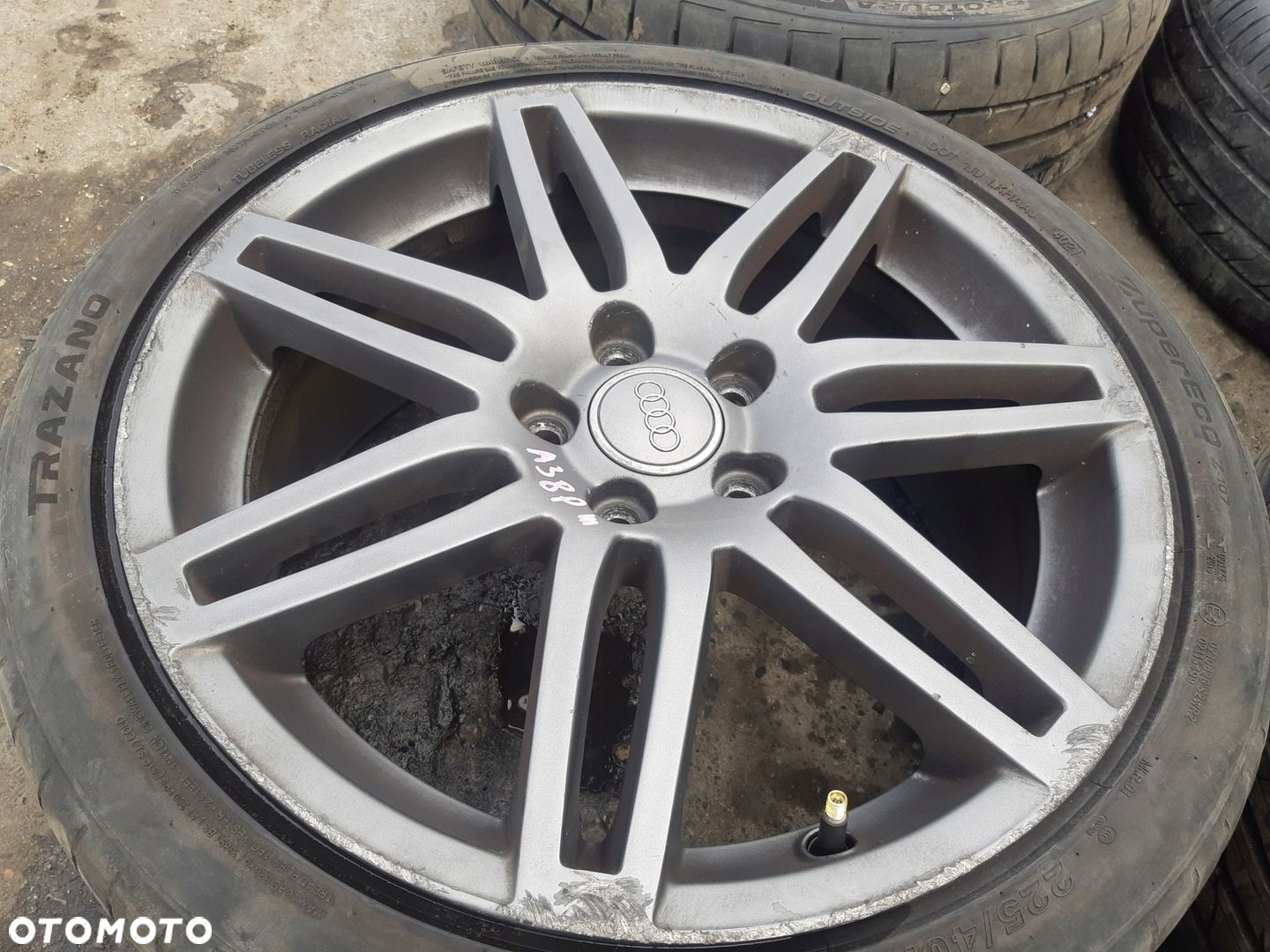 AUDI A3 8P FELGI ALUMINIOWE 7.5" x 18" 5x112 ET 54 8P0601025BA BC - 7