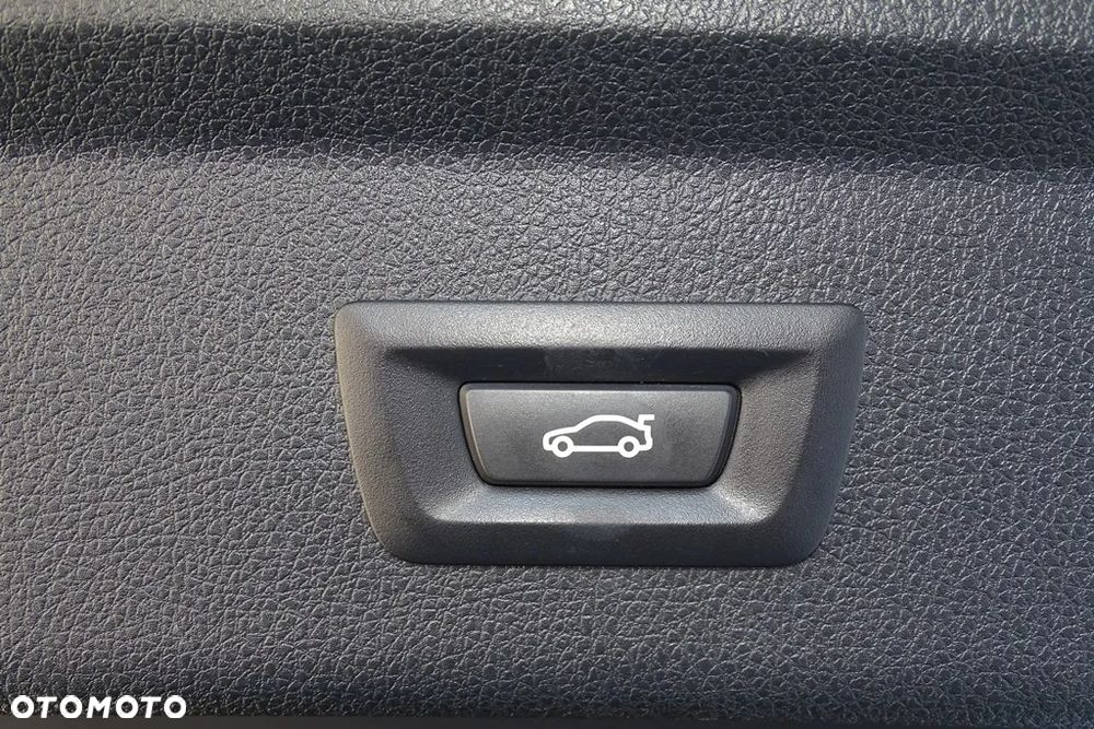 BMW 3GT 320i GPF Sport Line sport - 31