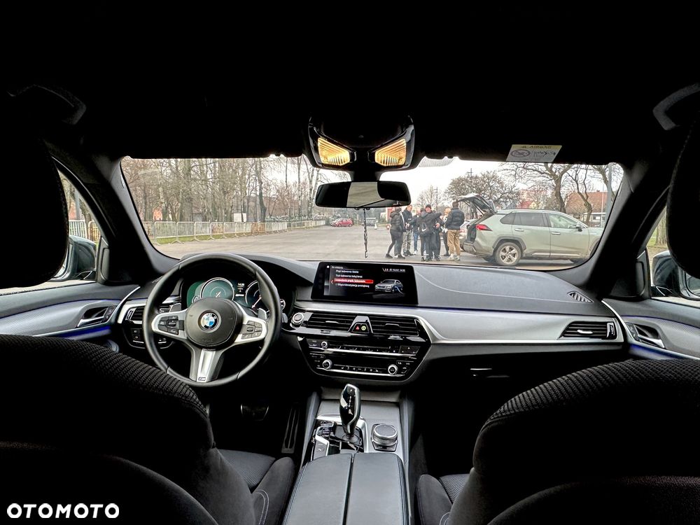 BMW Seria 5 530e iPerformance M Sport sport - 13
