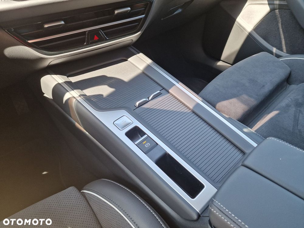 Volkswagen Passat - 18