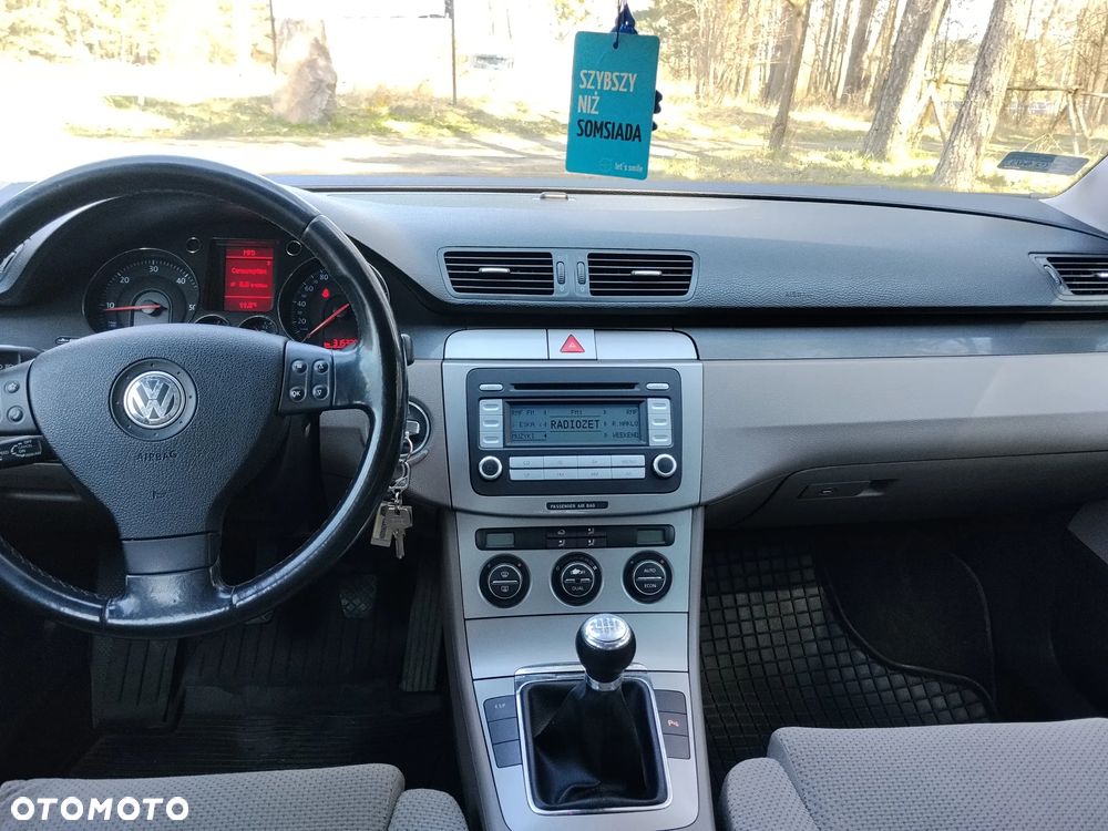 Volkswagen Passat 1.9 TDI Trendline - 12