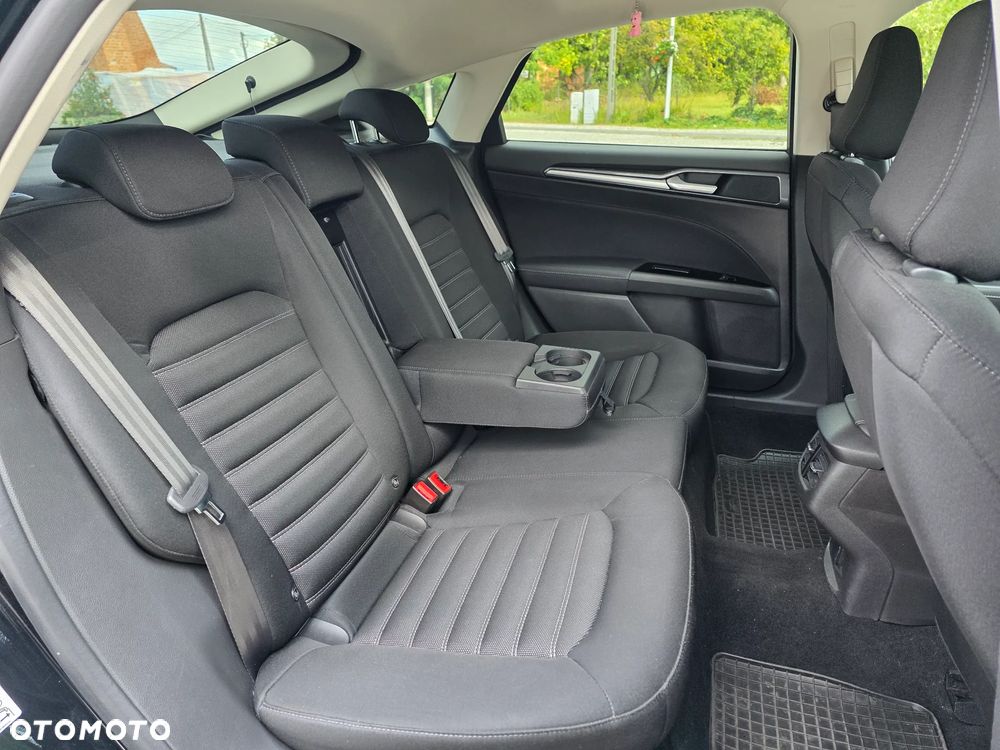Ford Mondeo - 24