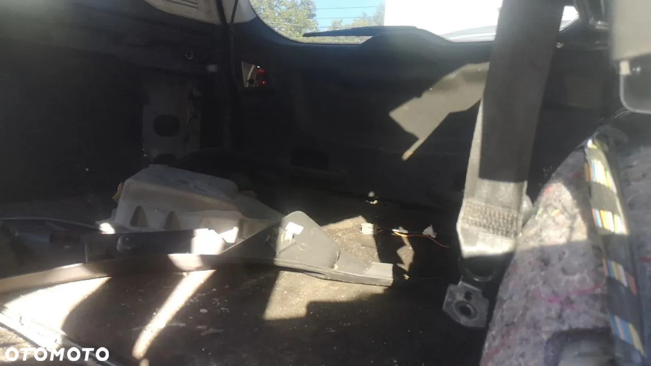 KAROSERIA DRZWI BŁOTNIK REFLEKTOR ZDERZAK FORD FOCUS MK3 III 2015 rok PO LIFT  (2010-2013/14 PRZED LIFT / 2014-> PO LIFT) - 27