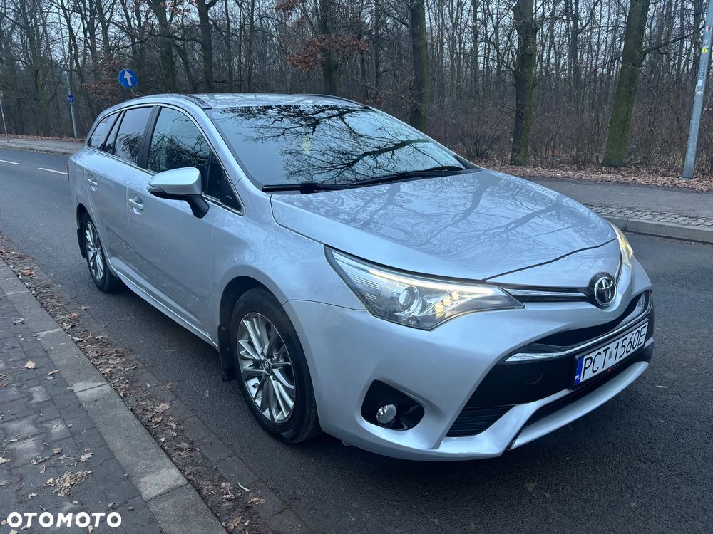 Toyota Avensis Touring Sports 1.8 Multidrive S Comfort - 20