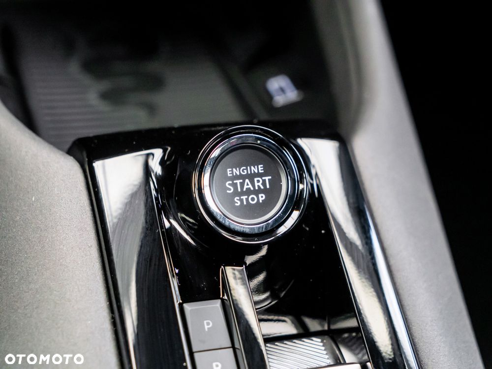 Alfa Romeo Junior 1.2 VGT Ibrida Ti - 24