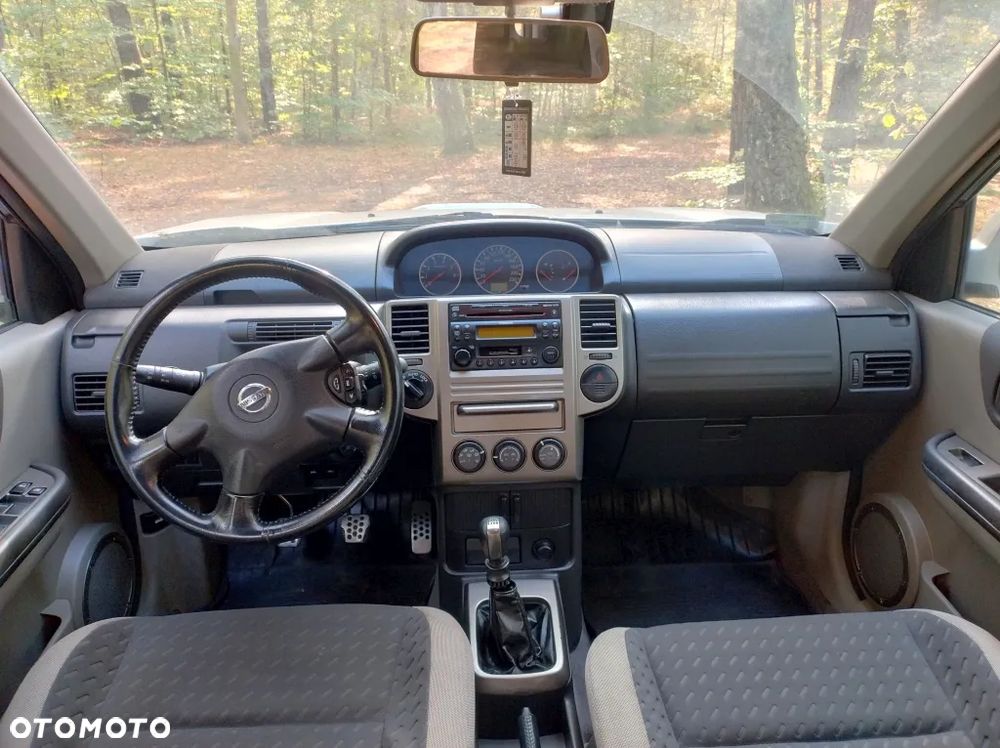 Nissan X-Trail 2.2 dCi 4x4 Sport - 3