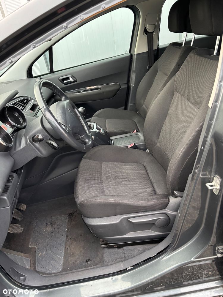 Peugeot 5008 - 10
