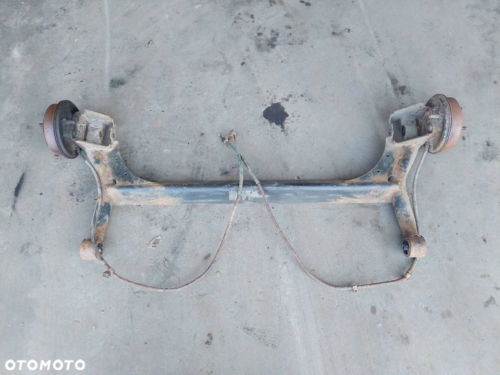 BELKA OŚ ZAWIESZENIA TYŁ FORD KA MK1 - 1