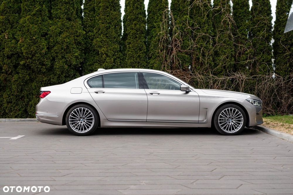 BMW Seria 7 730Ld xDrive mHEV - 8