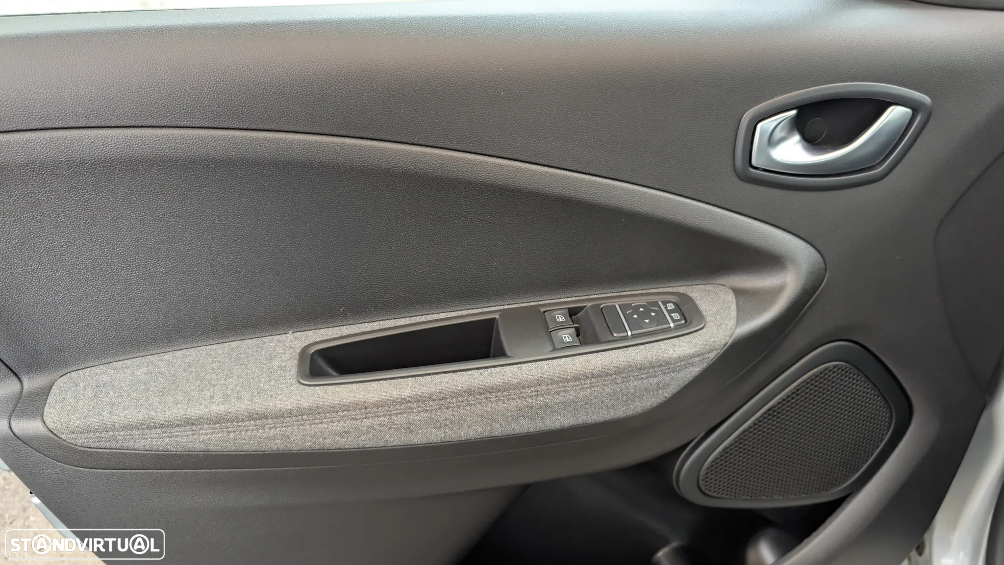 Renault Zoe (c/ Bateria) Limited 50 - 15