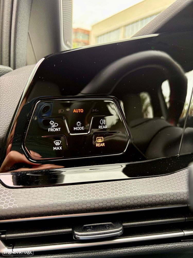 Volkswagen Golf 2.0 TSI GTI DSG — fotografia 30