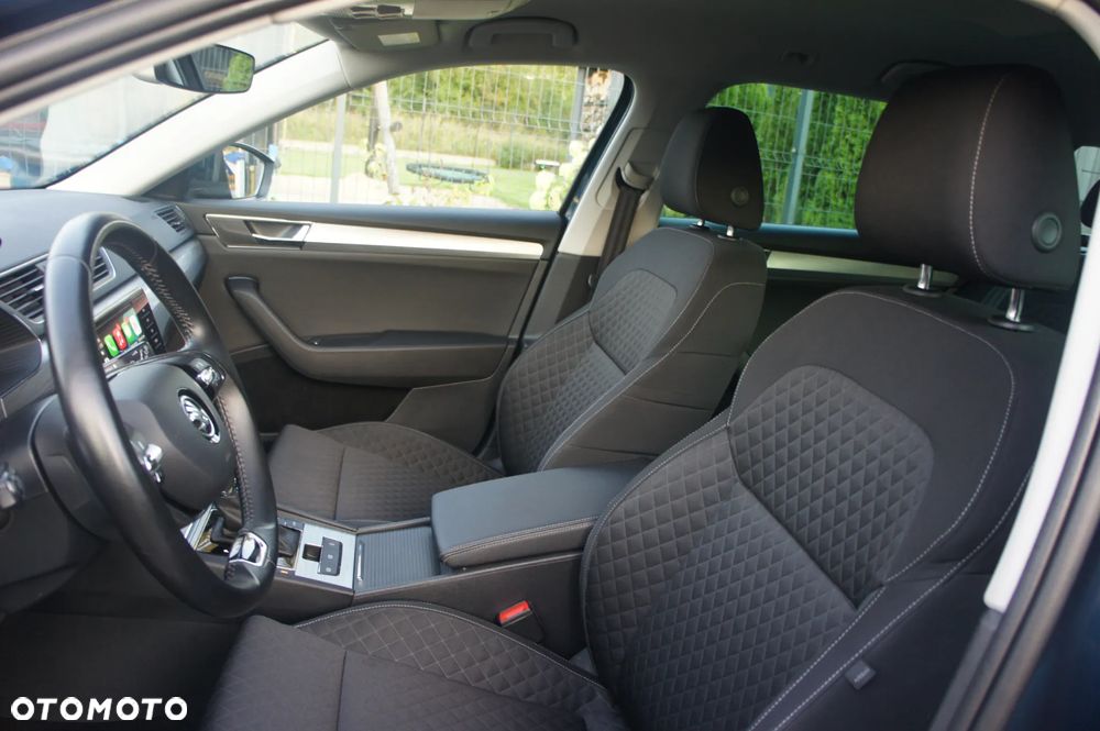 Skoda Superb 2.0 TDI SCR Ambition DSG - 15