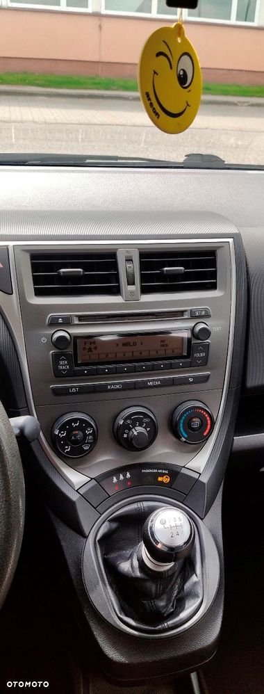 Subaru Trezia 1.3i Active - 27