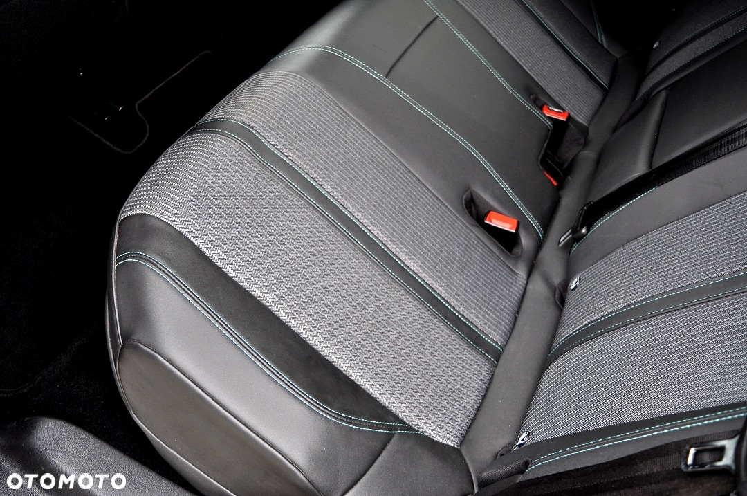 Peugeot 3008 Hybrid 225 e-EAT8 Allure Pack - 23