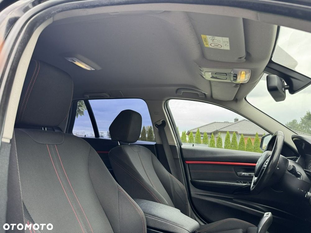 BMW Seria 3 318d Sport Line - 29