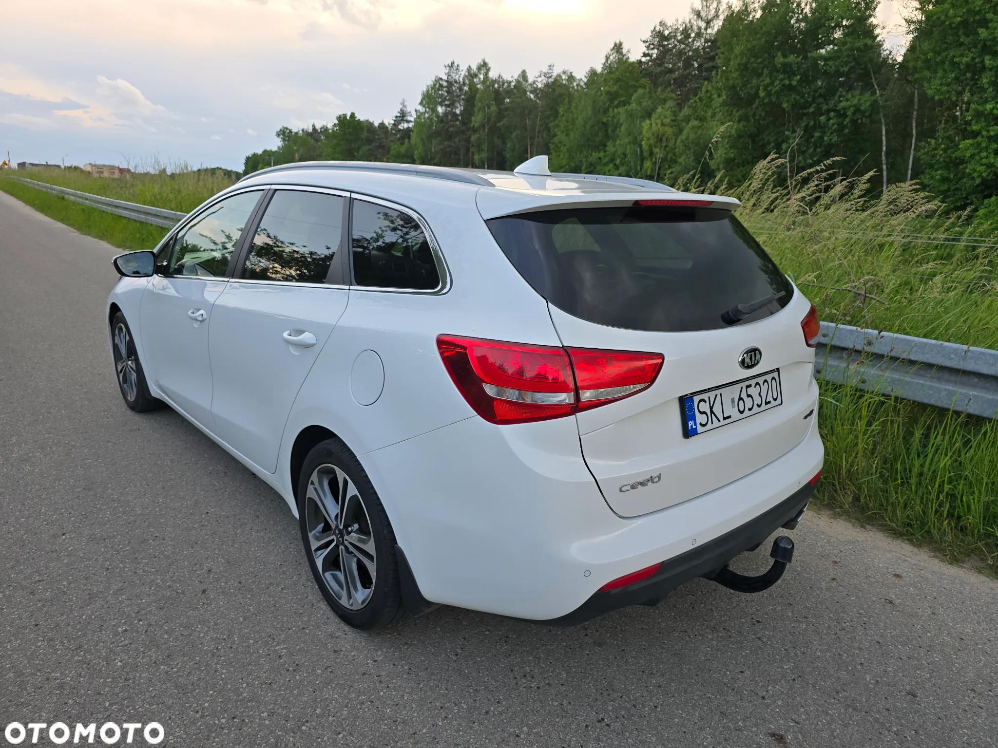 Kia Ceed 1.6 CRDi SCR GT-Line - 25