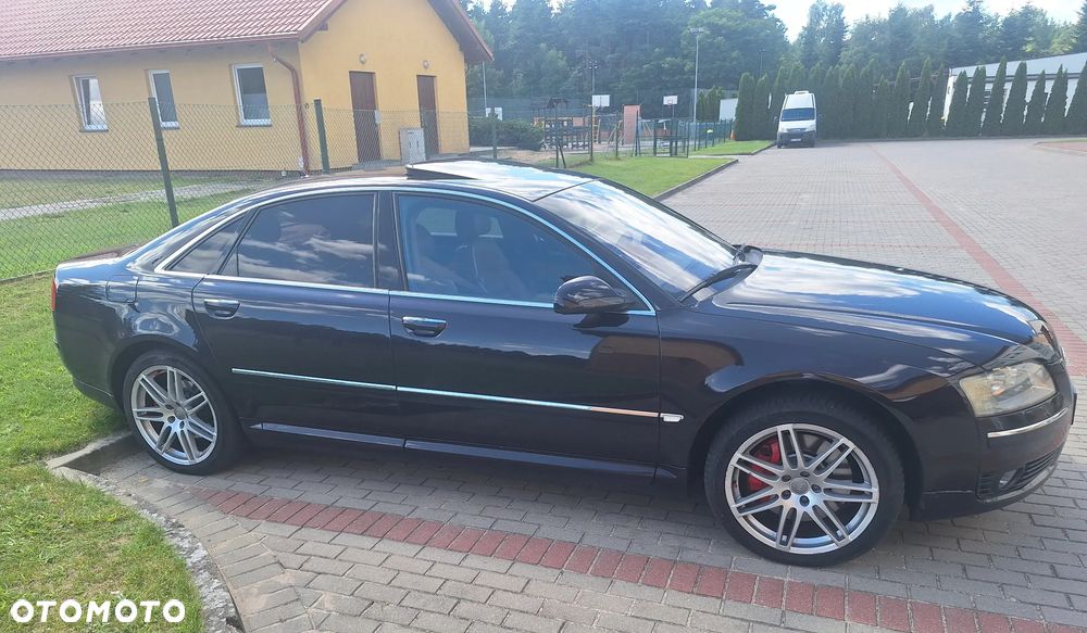 Audi A8 4.2 TDI Quattro - 1