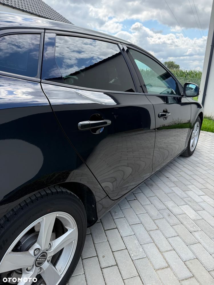 Volvo V40 D2 Kinetic - 4