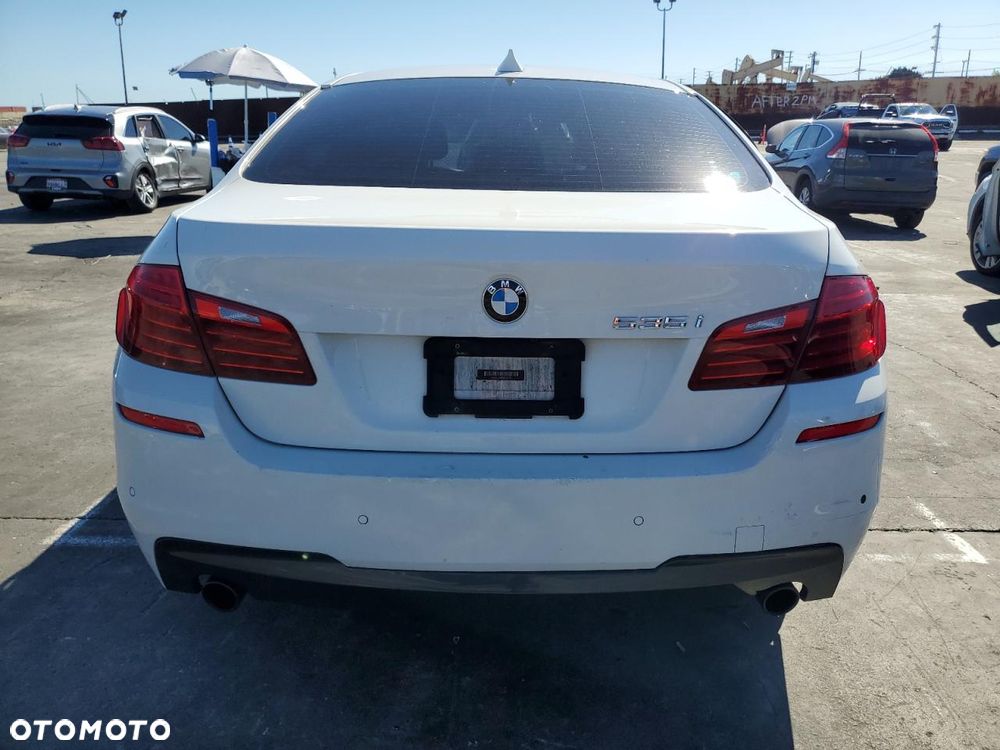 BMW Seria 5 535i - 7