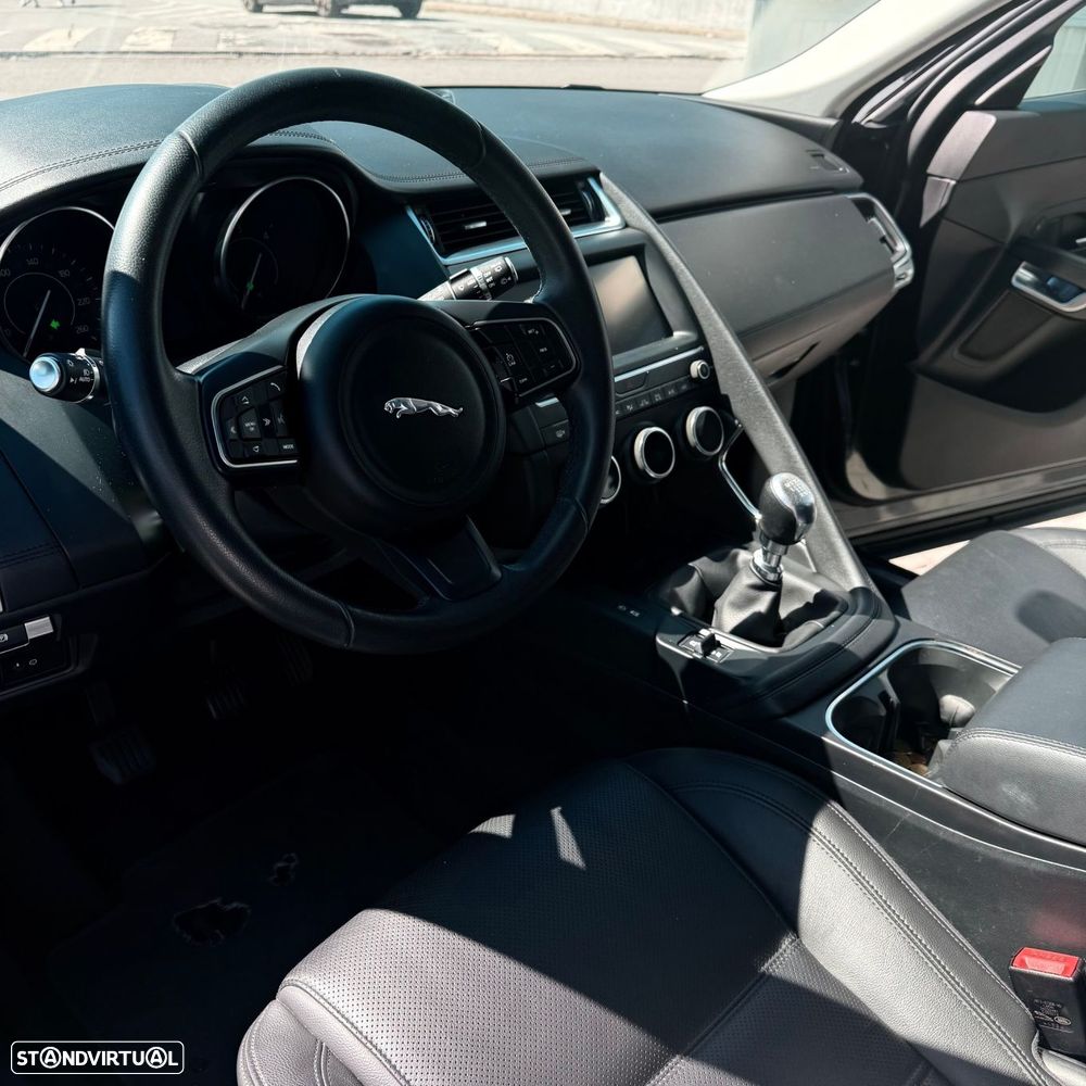 Jaguar E-Pace 2.0 i4D R-Dynamic S - 30