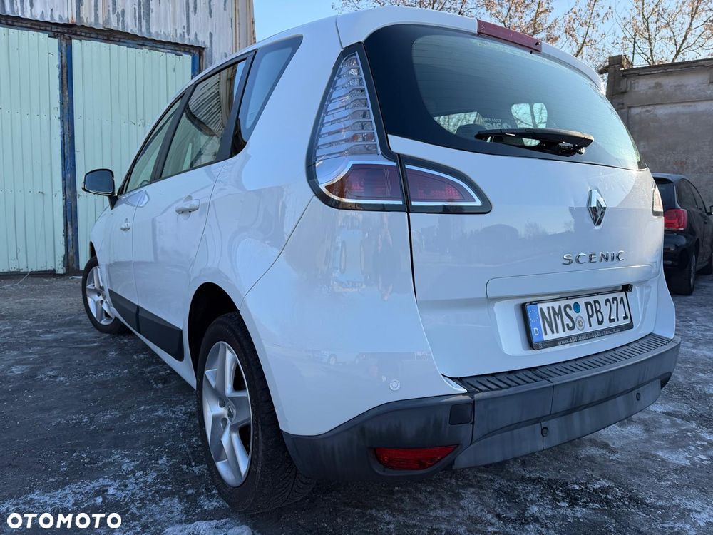 Renault Scenic 1.6 16V 110 TomTom Edition - 6