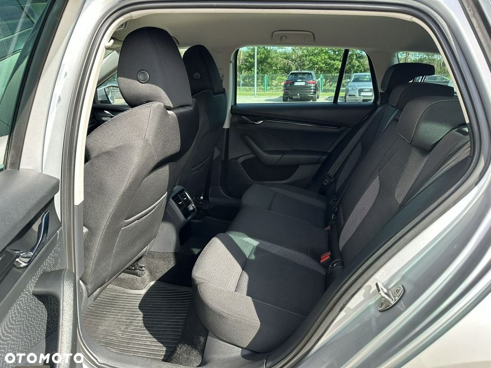 Skoda Octavia 2.0 TDI Ambition DSG - 13