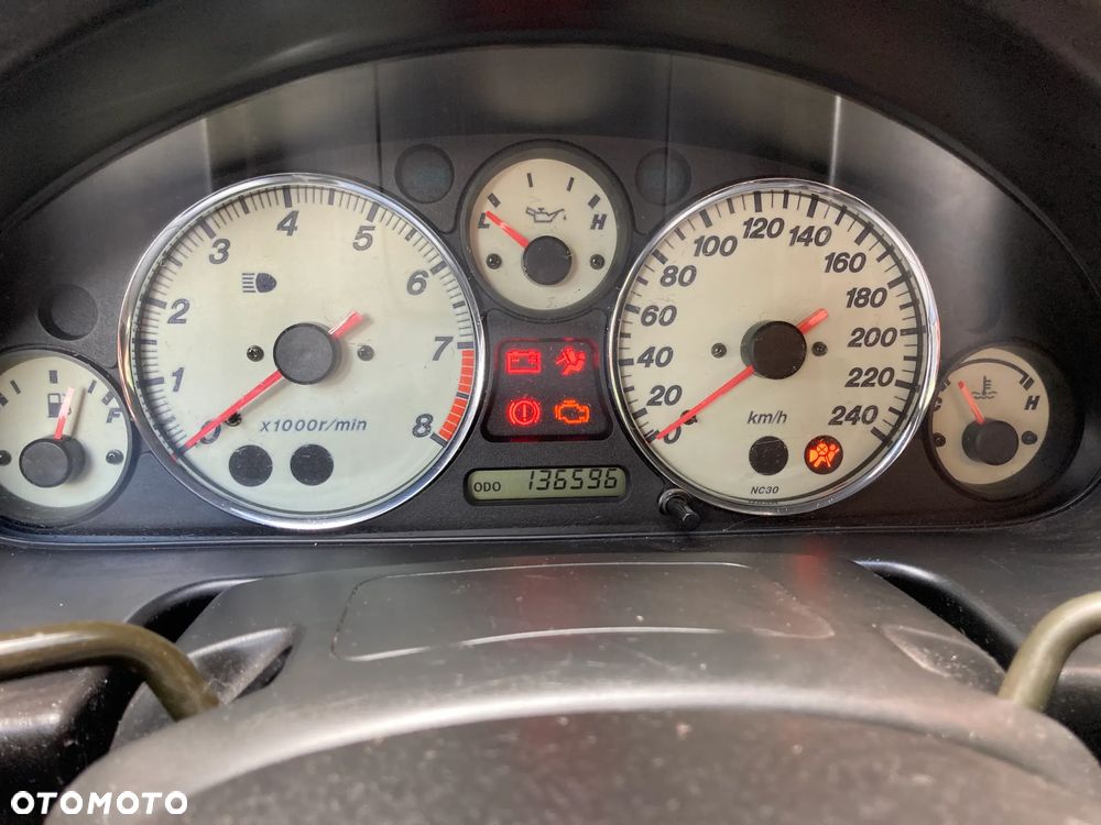 Mazda MX-5 1.6i 16V - 10
