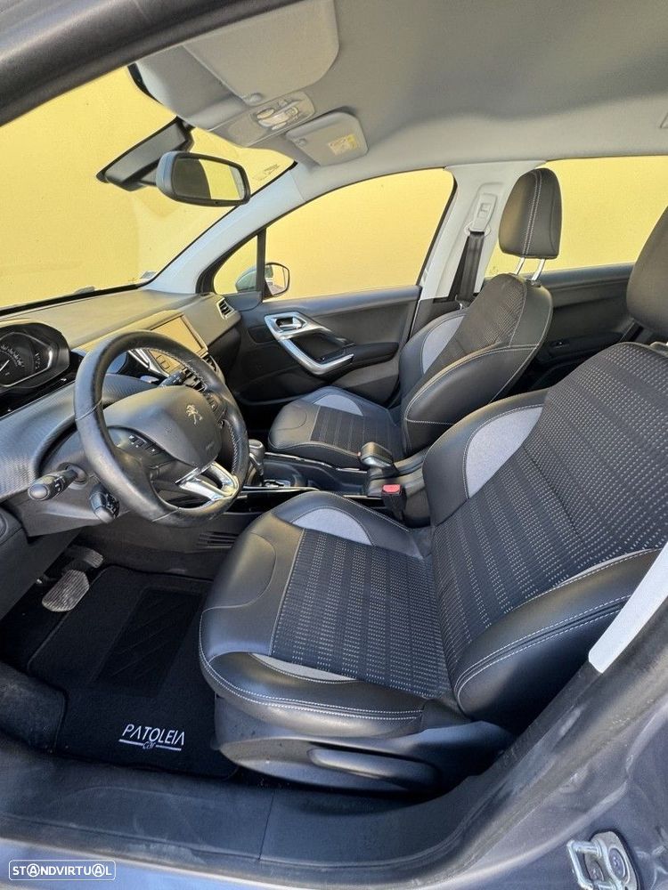 Peugeot 2008 1.2 PureTech Style EAT6 - 9